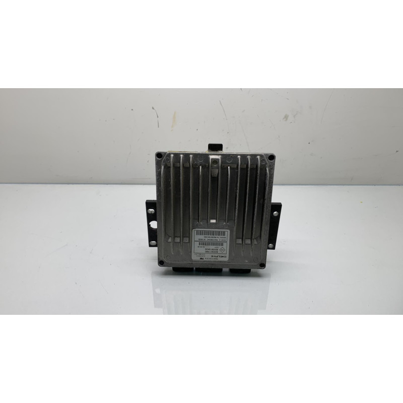 Calculateur moteur RENAULT CLIO 3 Photo n°1