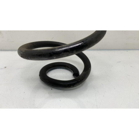 Ressort de suspension arriere droit RENAULT CLIO 5 Photo n°1