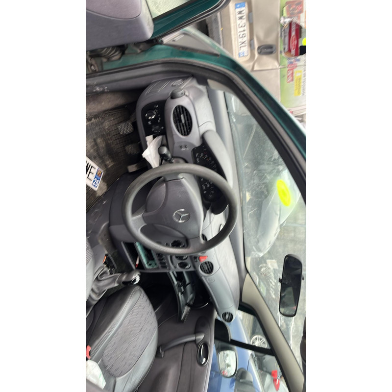 Serrure avant gauche MERCEDES CLASSE A 168 Photo n°4