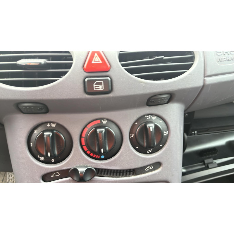 Serrure avant gauche MERCEDES CLASSE A 168 Photo n°13