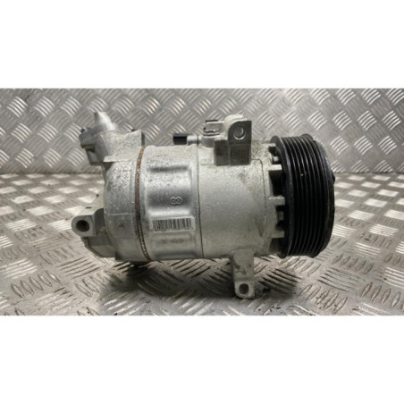 Compresseur clim RENAULT CLIO 4 Photo n°1