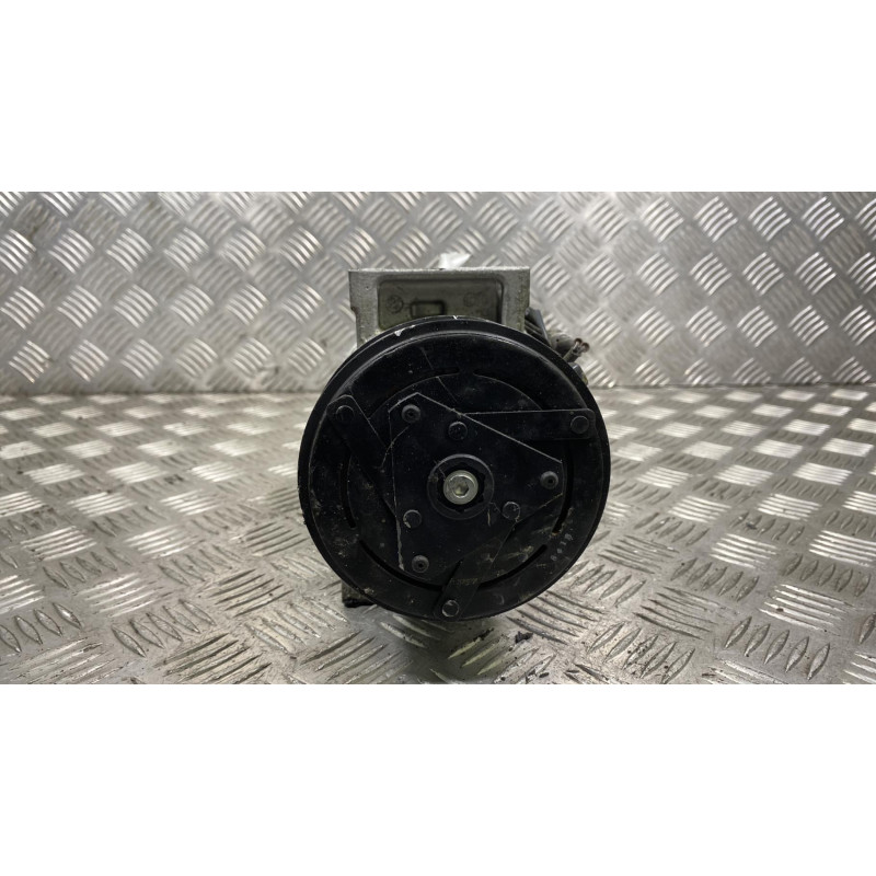Compresseur clim RENAULT CLIO 4 Photo n°3