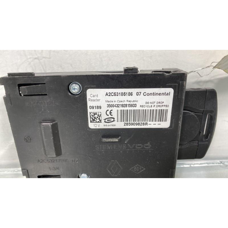 Lecteur de carte (neiman) RENAULT MEGANE 3 Photo n°2