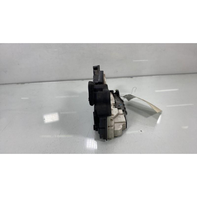 Serrure arriere droit VOLKSWAGEN POLO 5 Photo n°3