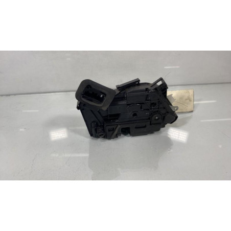 Serrure arriere gauche VOLKSWAGEN POLO 5