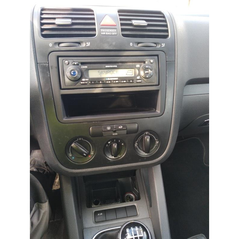 Feu arriere secondaire droit (feux) VOLKSWAGEN GOLF 5 Photo n°7