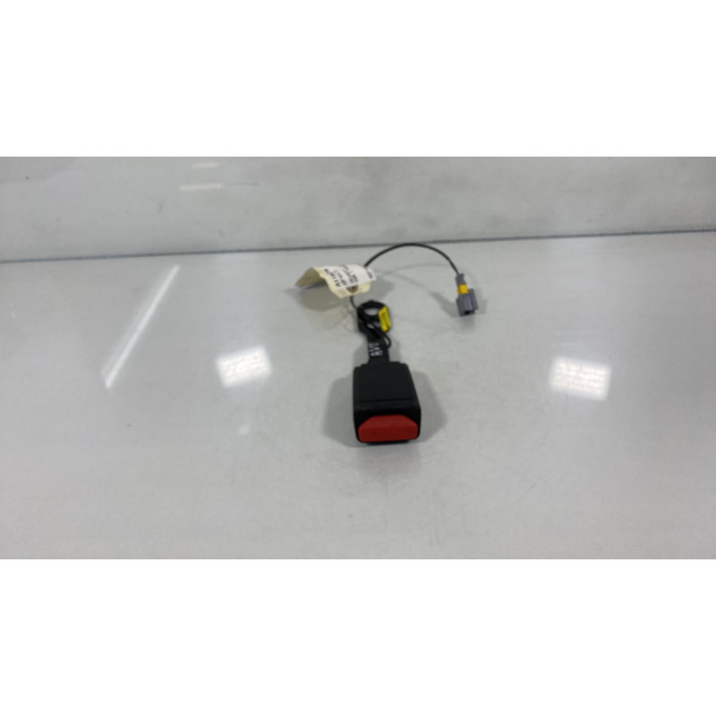 Attache ceinture avant droit PEUGEOT 208 1 Photo n°1