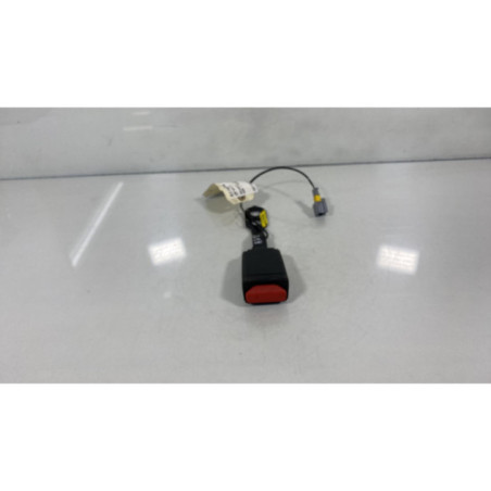 Attache ceinture avant droit PEUGEOT 208 1 Photo n°1