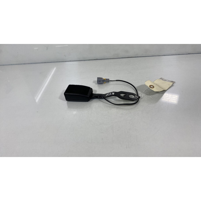 Attache ceinture avant gauche PEUGEOT 208 1 Photo n°2