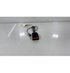 Attache ceinture avant gauche PEUGEOT 208 1