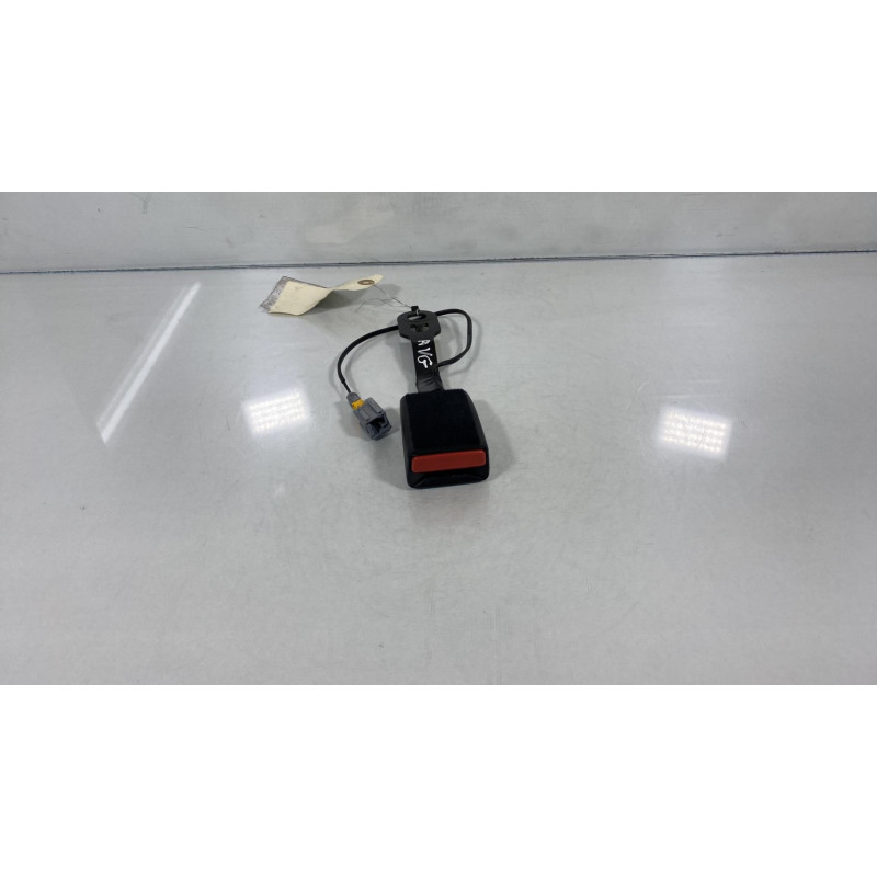 Attache ceinture avant gauche PEUGEOT 208 1 Photo n°3