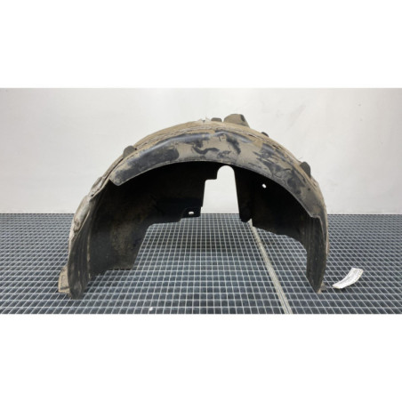 Pare boue arriere droit PEUGEOT 208 1
