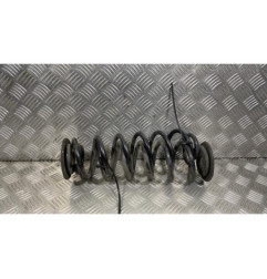 Ressort de suspension arriere VOLKSWAGEN GOLF 7 Photo n°1