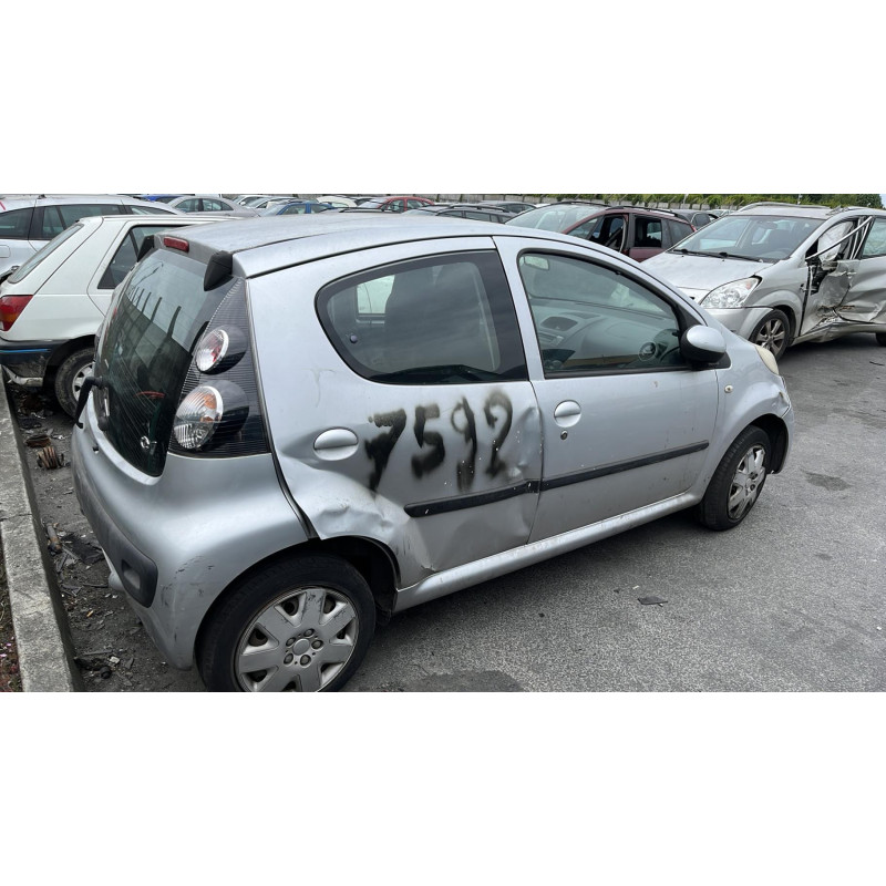 Leve vitre electrique avant gauche CITROEN C1 1 Photo n°7