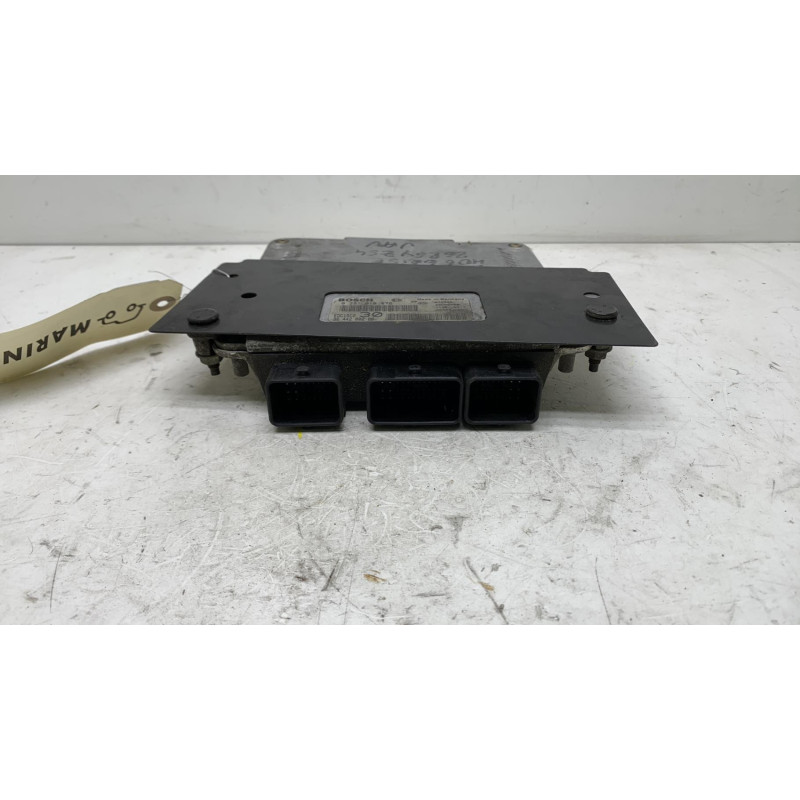 Calculateur moteur PEUGEOT 406 Photo n°3