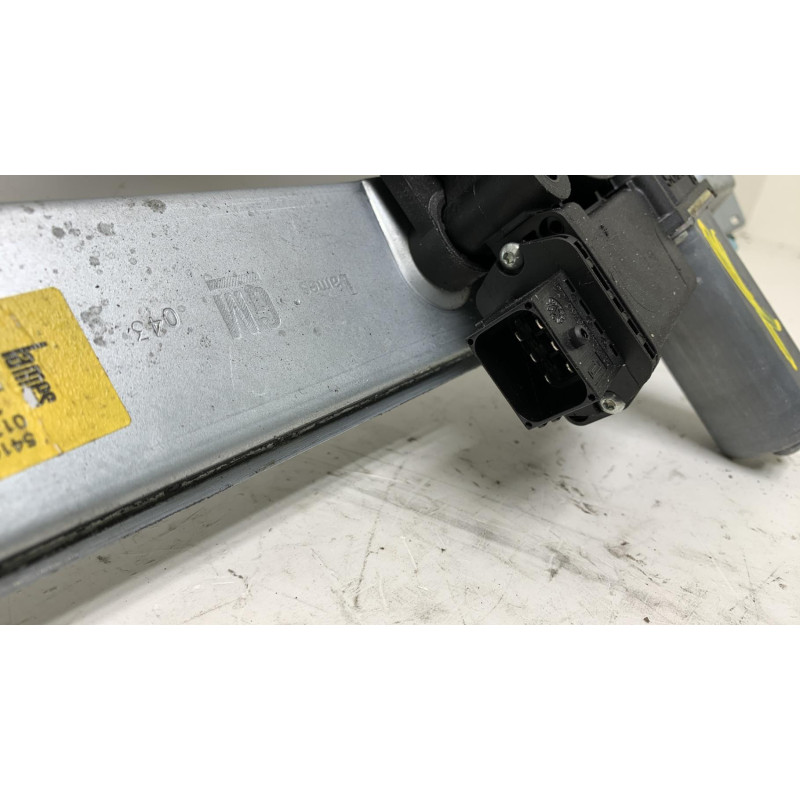 Leve vitre electrique avant gauche OPEL CORSA D Photo n°4