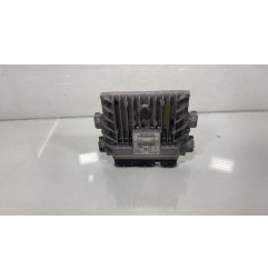Calculateur moteur RENAULT CLIO 3