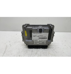 Calculateur moteur PEUGEOT 3008 1