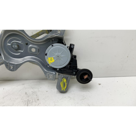 Leve vitre electrique avant droit TOYOTA AURIS 1 Photo n°1