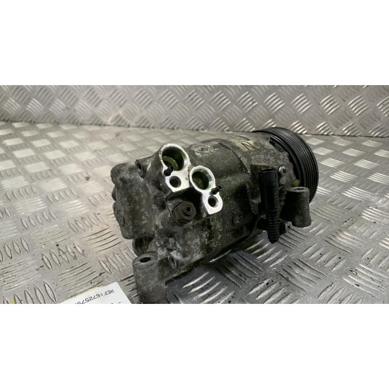 Compresseur clim BMW SERIE 3 E46 Photo n°4
