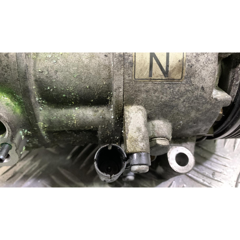Compresseur clim BMW SERIE 3 E46 Photo n°5