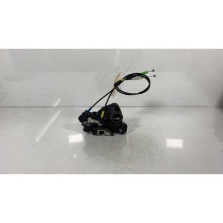 Serrure avant droit TOYOTA AURIS 1