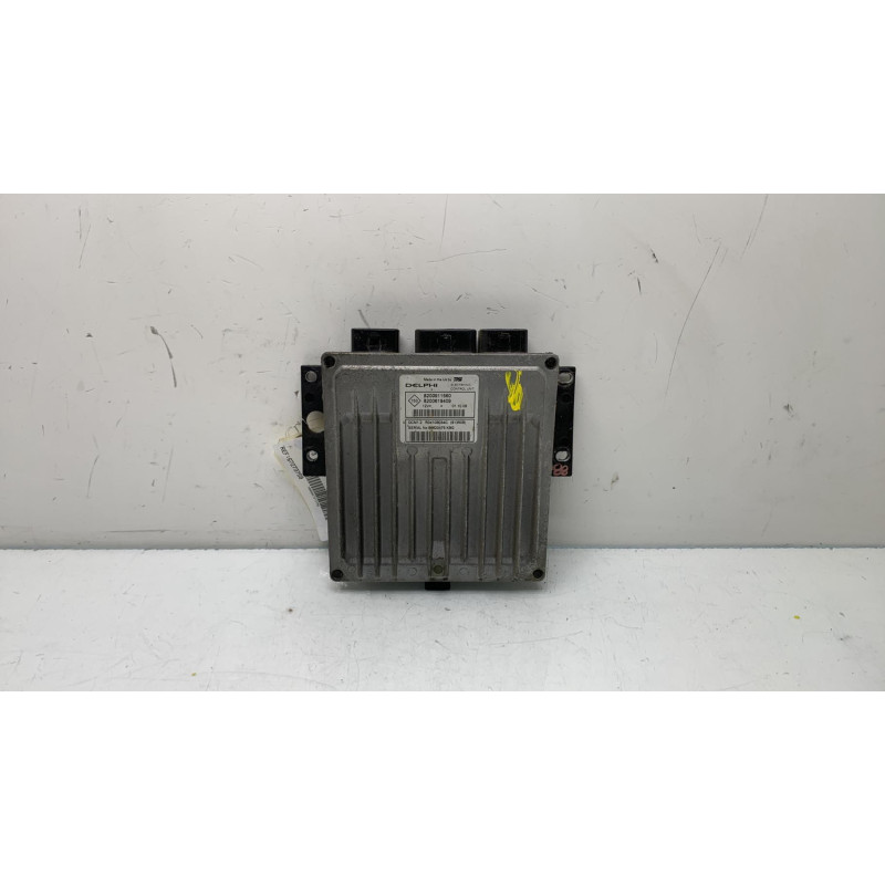 Calculateur moteur RENAULT CLIO 3 Photo n°1
