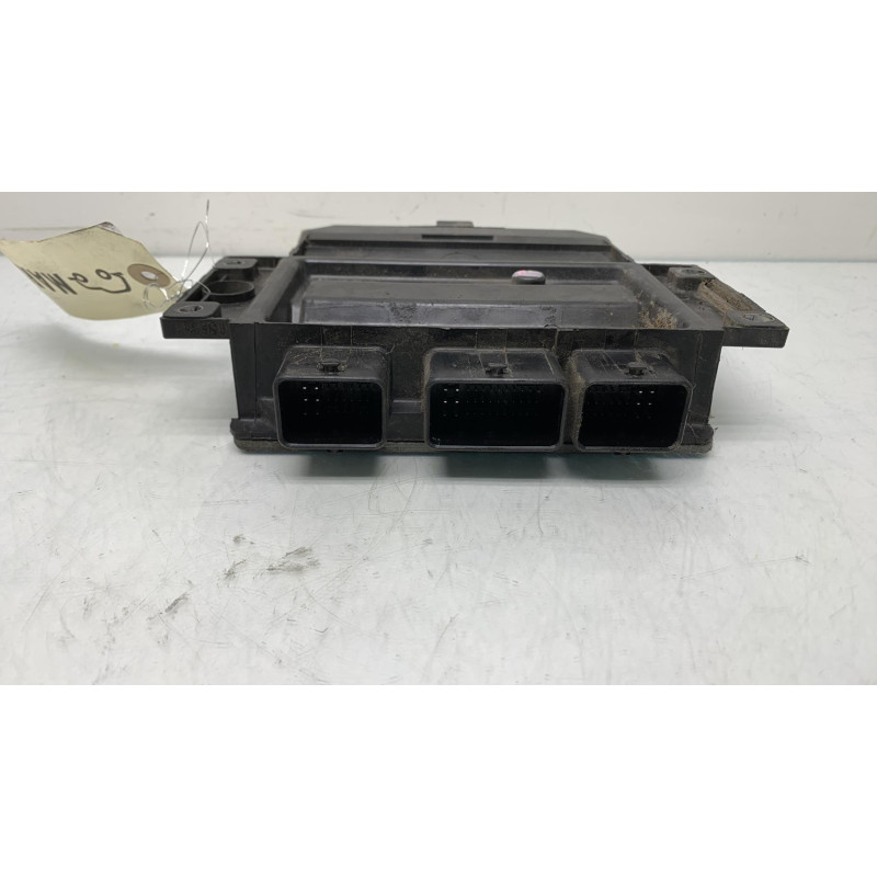 Calculateur moteur RENAULT CLIO 3 Photo n°2