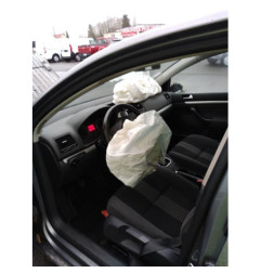Serrure avant droit VOLKSWAGEN GOLF 5