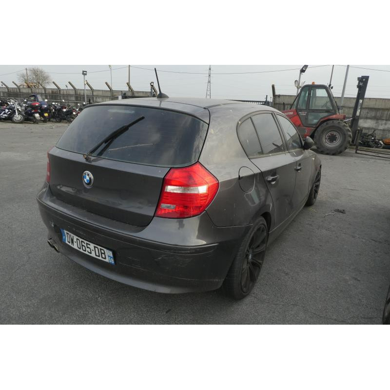 Feu arriere stop central BMW SERIE 1 E87 Photo n°10