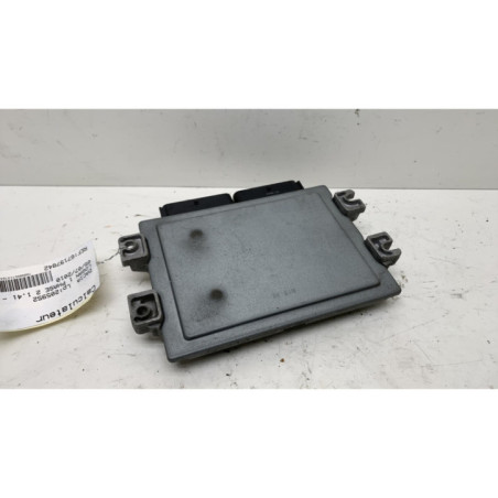Calculateur moteur DACIA LOGAN 1 Photo n°1