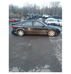 Pare boue avant gauche FORD MONDEO 2