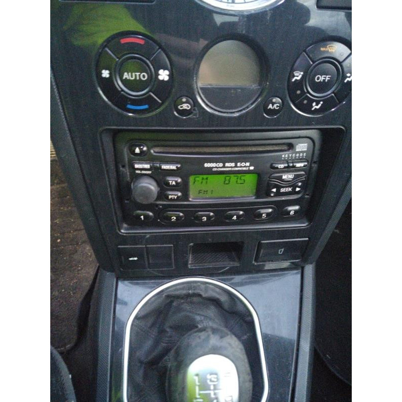 Pare boue avant gauche FORD MONDEO 2 Photo n°14