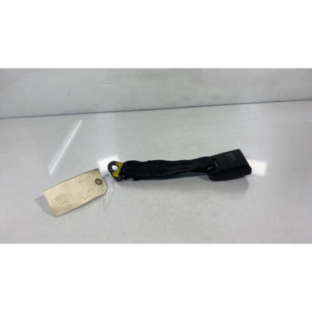 Attache ceinture arriere droit PEUGEOT 206+ Photo n°1