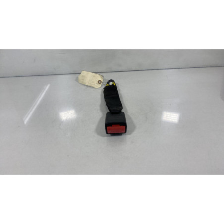 Attache ceinture arriere droit PEUGEOT 206+