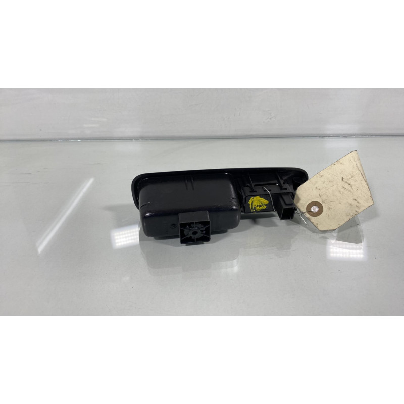 Interrupteur de leve vitre arriere droit PEUGEOT 3008 1 Photo n°1