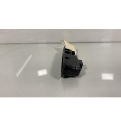 Interrupteur de leve vitre arriere droit PEUGEOT 3008 1