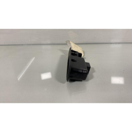 Interrupteur de leve vitre arriere droit PEUGEOT 3008 1