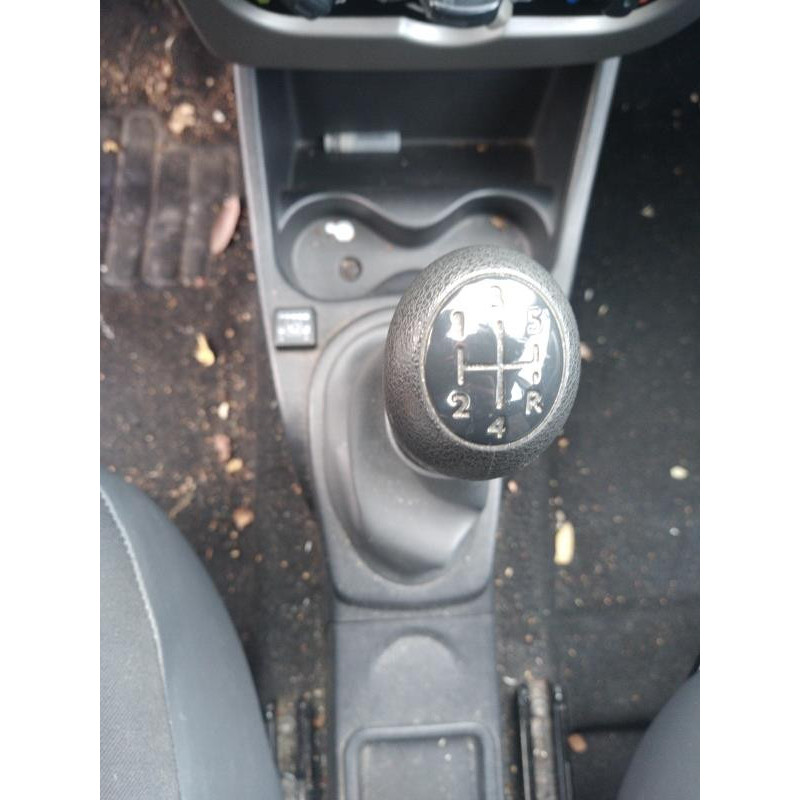 Calandre DACIA SANDERO 1 Photo n°7