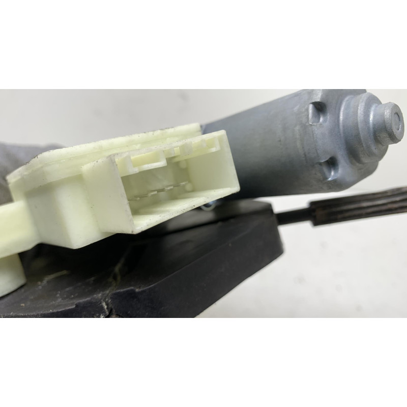 Leve vitre electrique arriere droit VOLKSWAGEN GOLF 7 Photo n°4