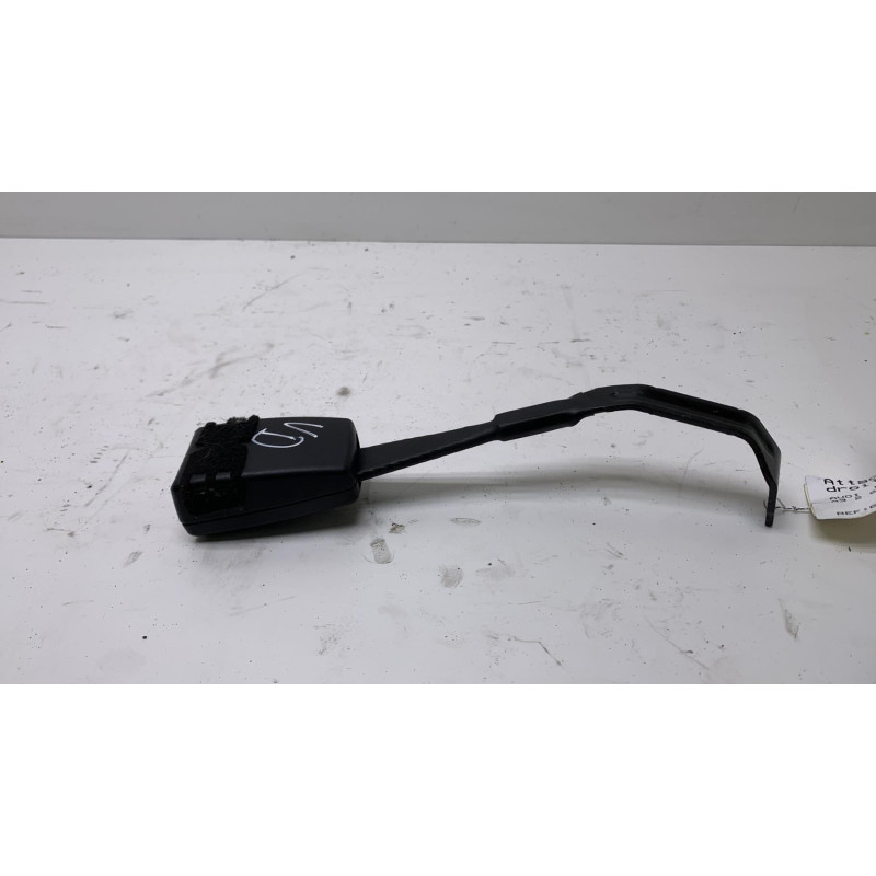 Attache ceinture avant droit AUDI A3 2 Photo n°3