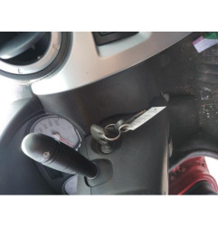 Interrupteur de leve vitre avant gauche DACIA SANDERO 1