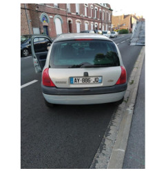 Pare boue avant gauche RENAULT CLIO 2