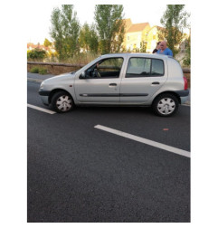 Pare boue avant gauche RENAULT CLIO 2