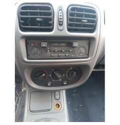 Pare boue avant gauche RENAULT CLIO 2