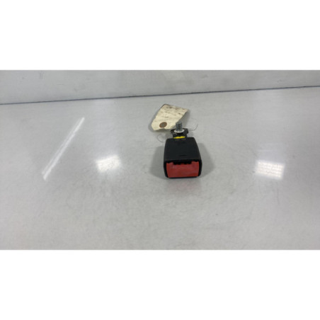 Attache ceinture avant gauche FIAT MULTIPLA Photo n°1