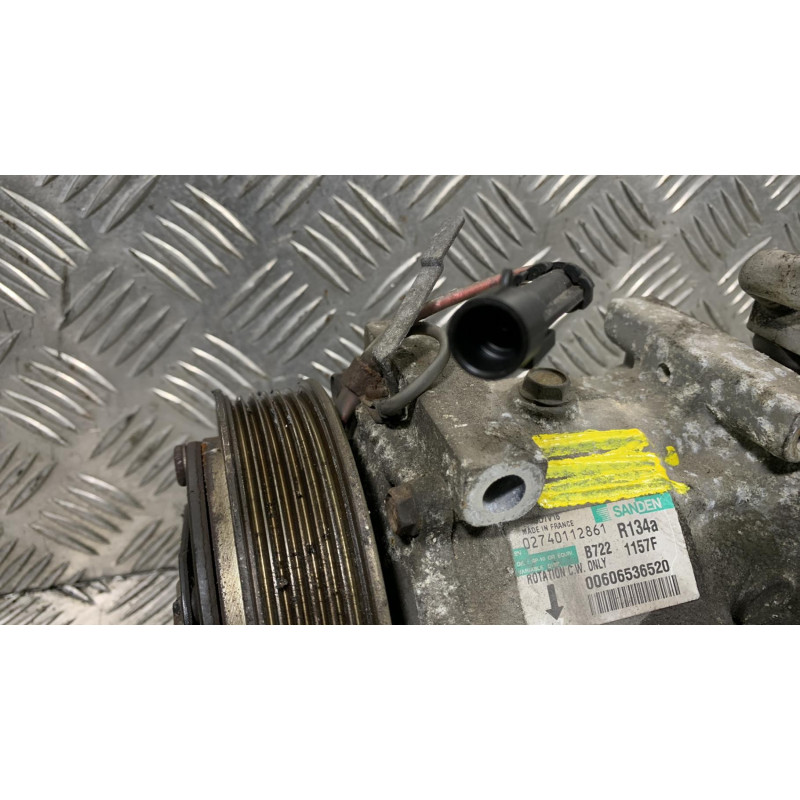 Compresseur clim FIAT MULTIPLA Photo n°4