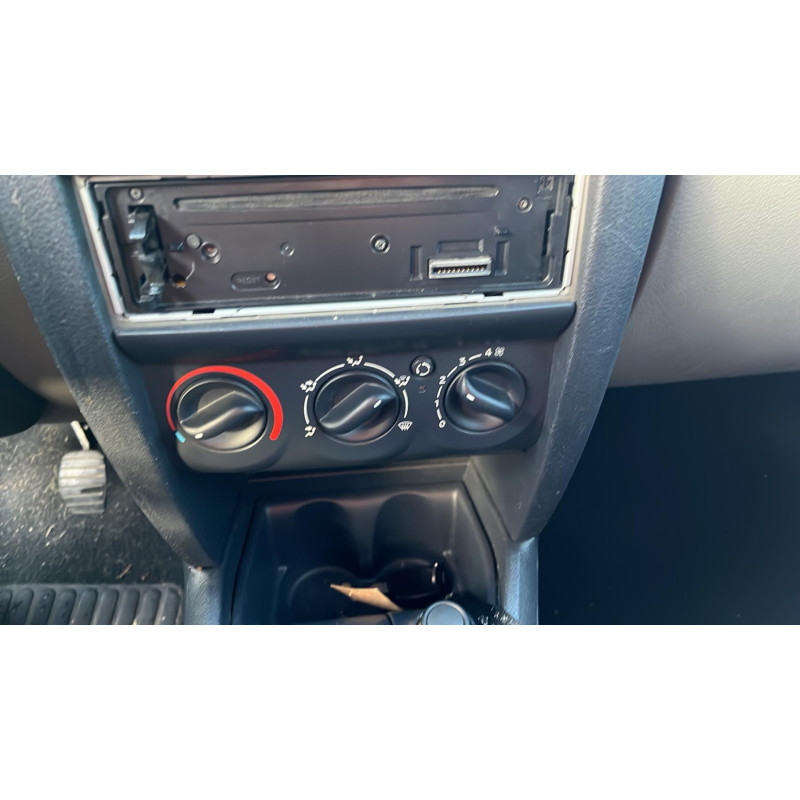 Pare choc avant RENAULT CLIO 2 Photo n°7