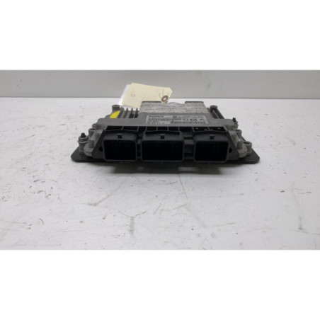 Calculateur moteur PEUGEOT 308 1 SW Photo n°1