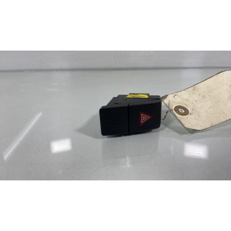 Bouton de warning OPEL AGILA B Photo n°1